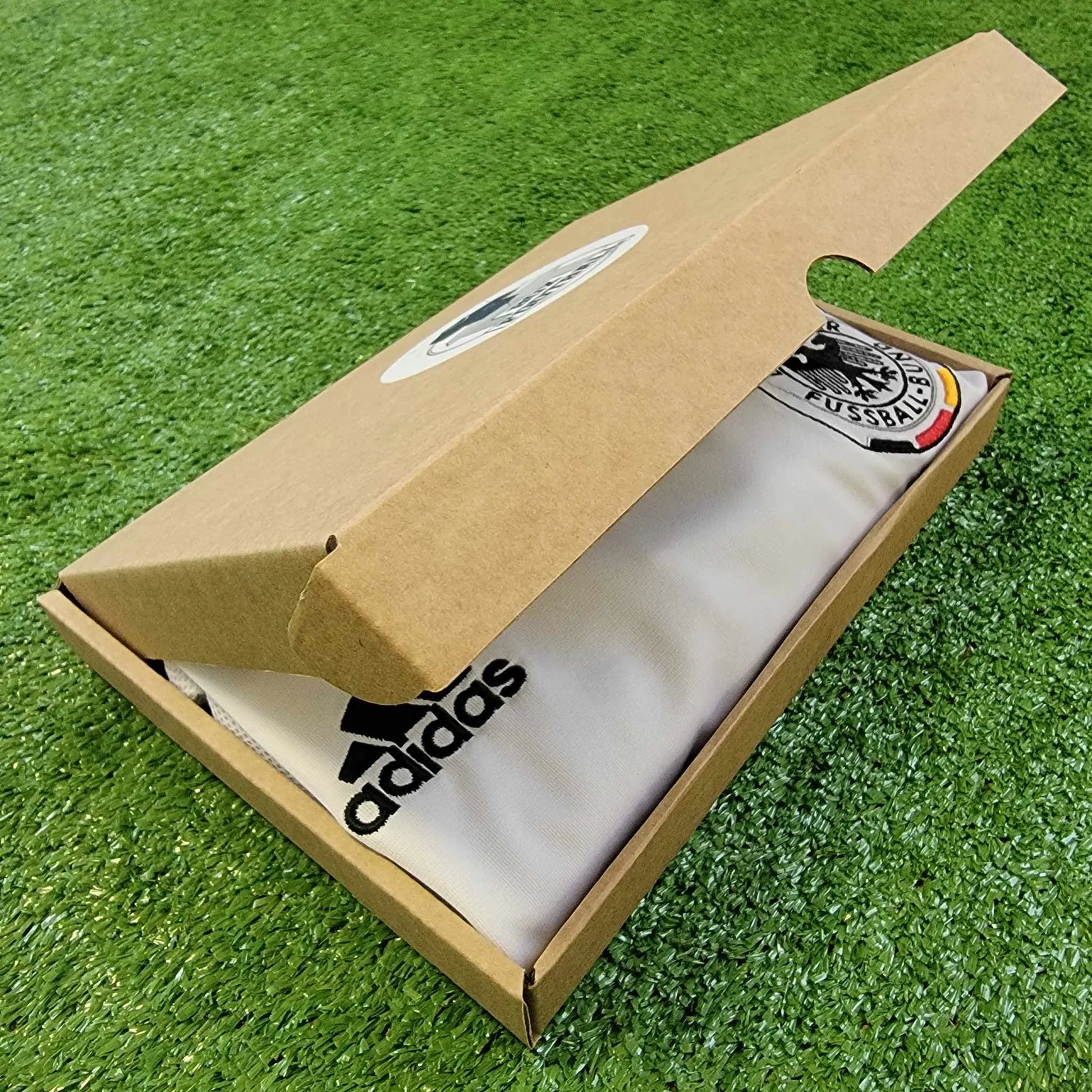 Box maillot mystère football enfant Maillots officiels – Box